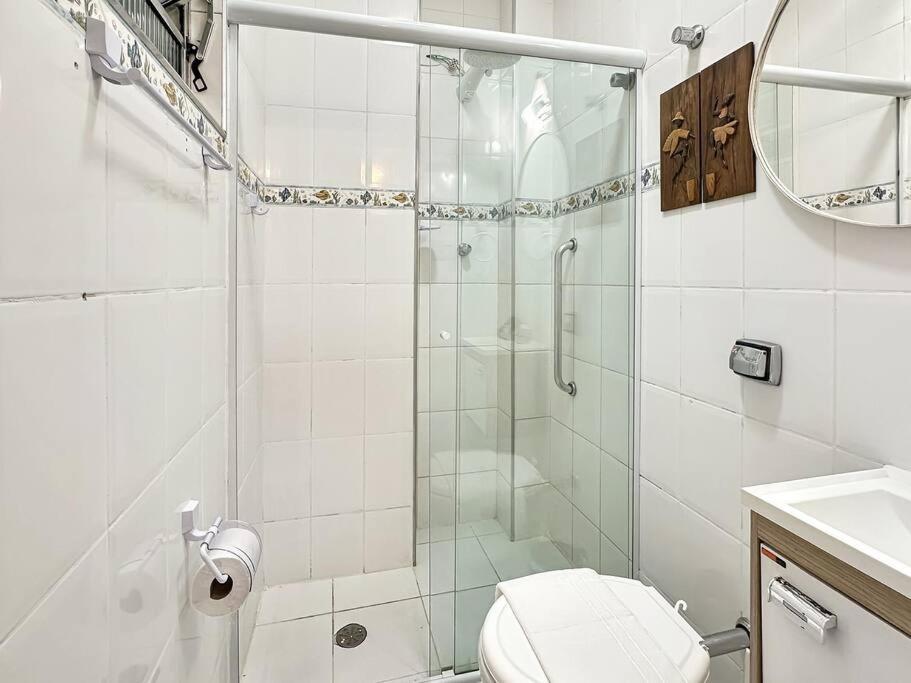 Facing The Sea Ac Basilica Embare Bars&Restaurants Apartment Сантос Екстериор снимка