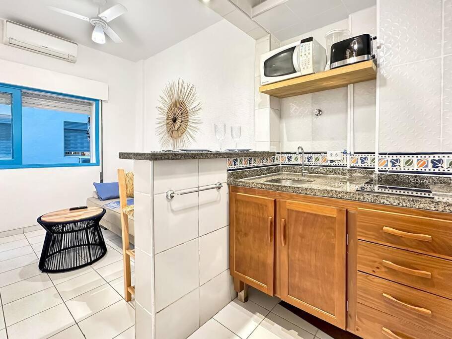 Facing The Sea Ac Basilica Embare Bars&Restaurants Apartment Сантос Екстериор снимка